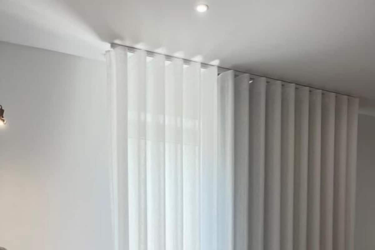 Premium bedding, down comforters, minibar, individually decorated