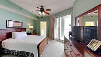 Condo (3 Bedrooms) | Property amenity