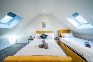 Superior House, Accessible, Private Bathroom (Private Secure Parking)