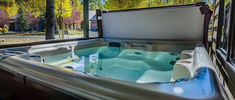 Bain à remous extérieur