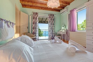 3 bedrooms, desk, free WiFi, bed sheets