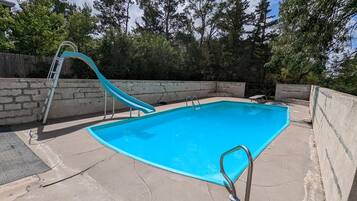 Piscine extérieure, piscine chauffée