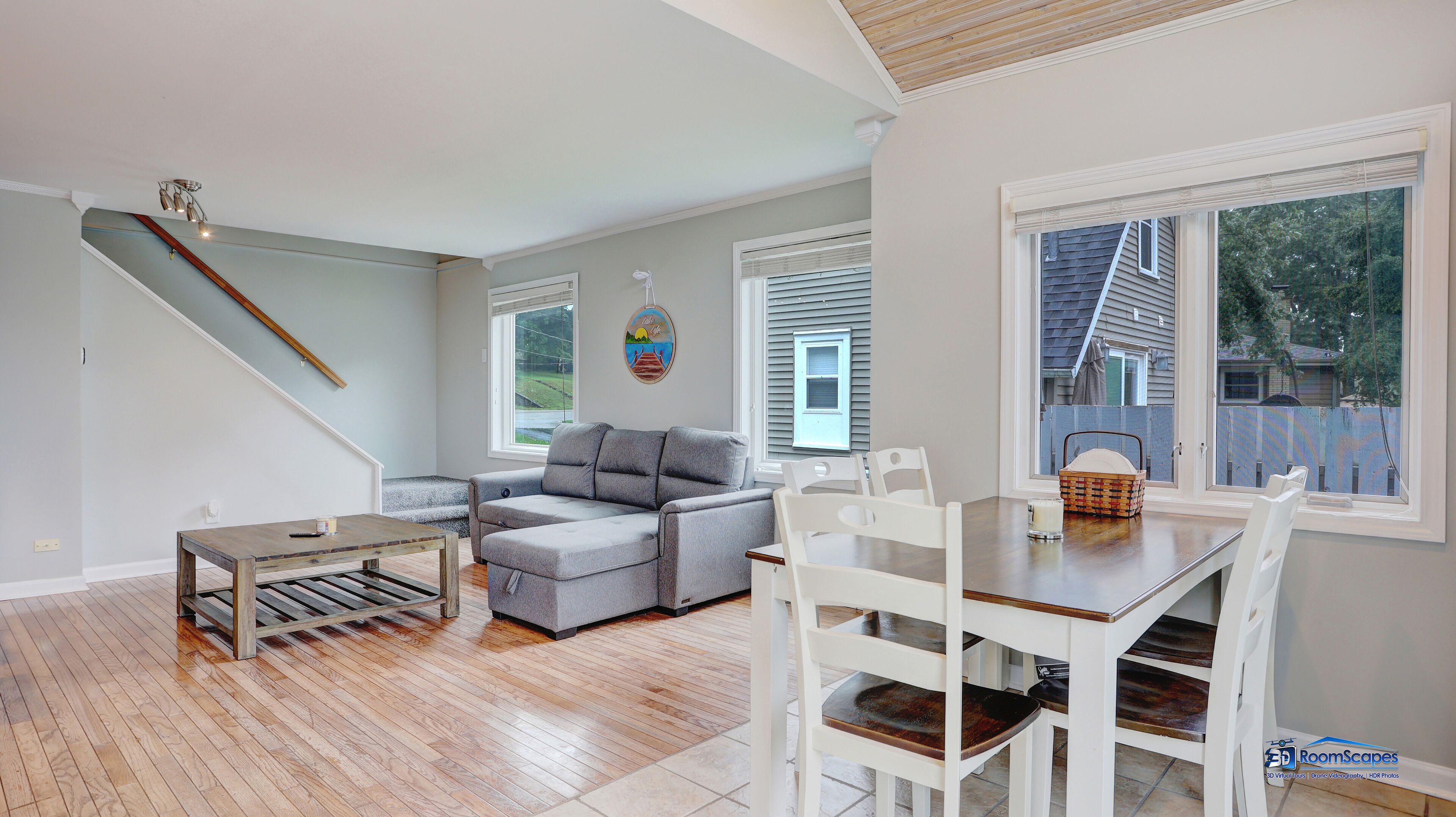 Chain O' Lakes Life...serene Bay W/ Private Beach Access. Kayaks & Boats Welcome - Tower Lakes, IL