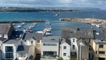 Penthouse, Ensuite | View from property