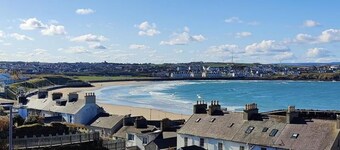 Portrush Penthouse Stunning Harbour & Atlantic Views