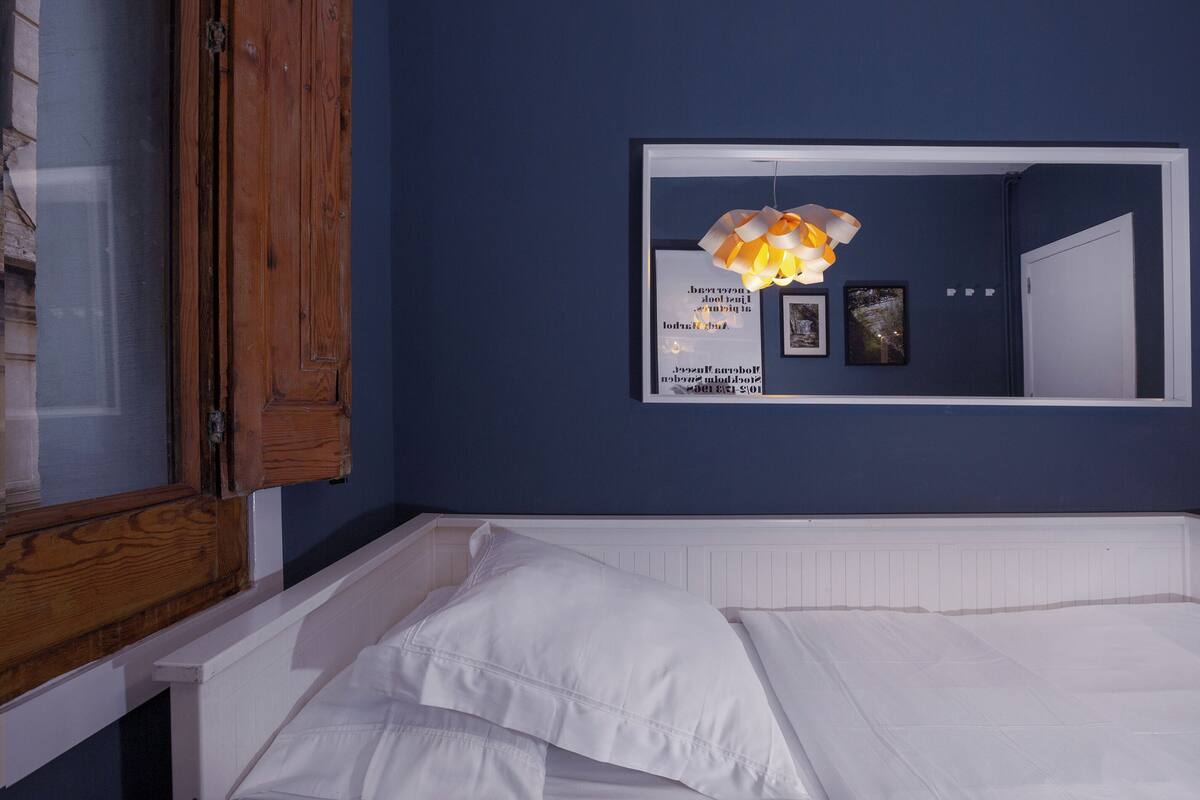Single Room with Private External Bathroom | Egyptian cotton sheets, premium bedding, down comforters