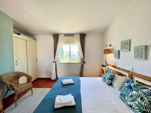 1 camera, ferro/asse da stiro, Wi-Fi gratuito, lenzuola