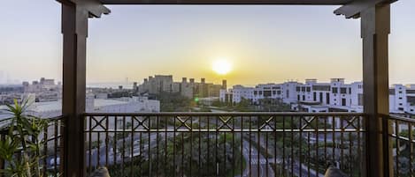 Appartement, 3 chambres | Balcon