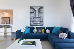 Apartment, 3 Bedrooms | Living area