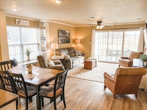 Smart TV, chimenea, Netflix, mesa de ping pong