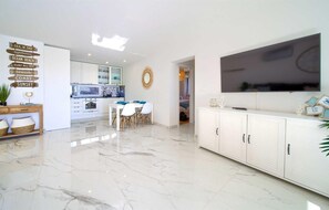 2 bedrooms, WiFi - Apartment SEA LA VIE With Swimming Pool (Krk)