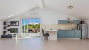 Unclassified image, 5 of 43, button - Holiday House IC in Vrh (Krk)