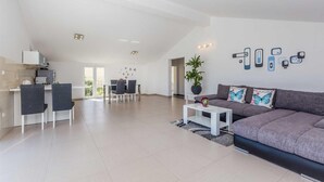 Unclassified image, 4 of 43, button - Holiday House IC in Vrh (Krk)