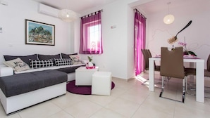 Unclassified image, 3 of 28, button - Holiday House Cirik in Kras (Dobrinj)