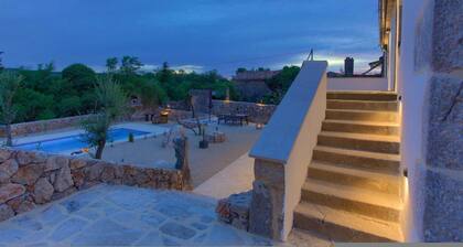 Beautiful Villa MAY With Swimming Pool