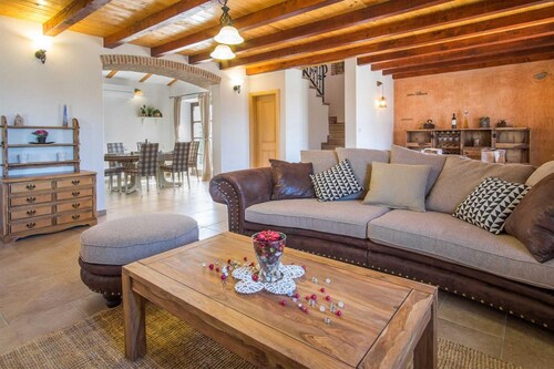 Holiday House Blue IVY