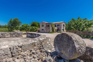 3 bedrooms - Holiday House Dajana (Malinska-Dubasnica)