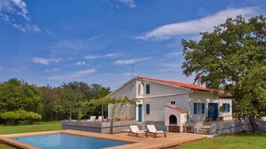 House - Holiday House Garica With Spacious Garden (Vrbnik)