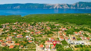 House | 4 bedrooms, WiFi - Holiday House Josephine (Krk)