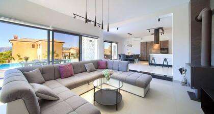 Holiday House Villa Lucija