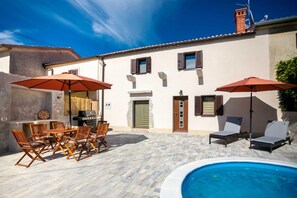 House | 3 bedrooms - Holiday House Pavovci With Pool (Krk)