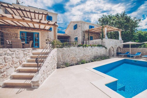 Villa Deluxe in Gabonjin