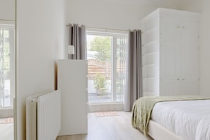 2 slaapkamers, een strijkplank/strijkijzer, wifi