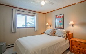 2 bedrooms, free WiFi, bed sheets