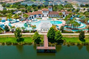 A heated pool - 5 BR close to Disney with lakeview (Kissimmee)