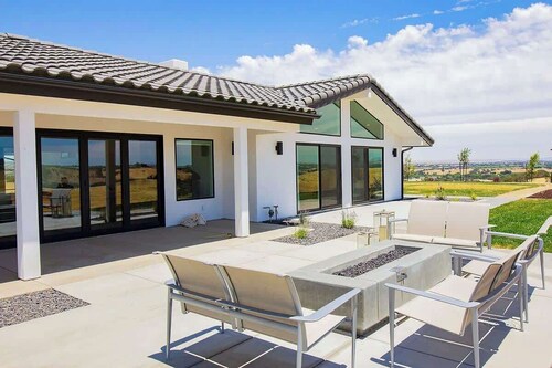 NEW! Custom Luxury Estate on 220 Acres Lot - Views