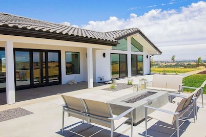 NEW! Custom Luxury Estate on 220 Acres Lot - Views