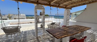 Mediterrane House with Mini Jacuzzi Pool by the Sea