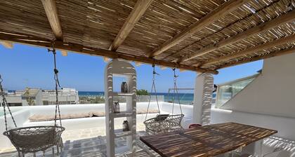 Mediterrane House with Mini Jacuzzi Pool by the Sea