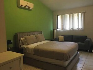 3 Schlafzimmer, Schreibtisch, WLAN, Bettwäsche