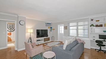 Smart TV, books, computer monitors