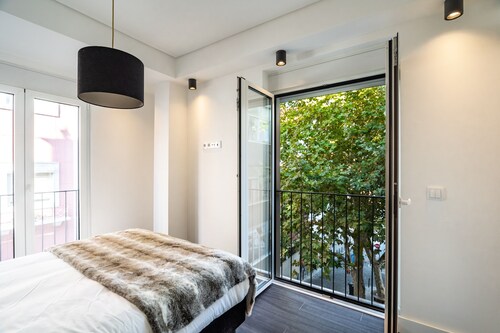 Curcumin Silver Apartment, Wifi, AC !new!