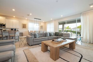 TV, videospill og bordtennis