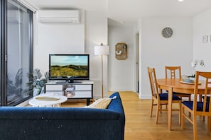 TV, offices