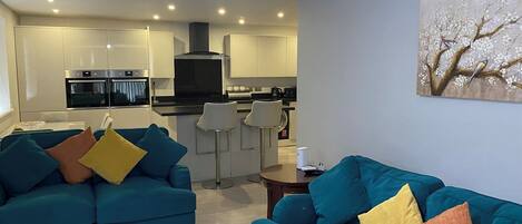 تلفزيون ذكي، كُتُب