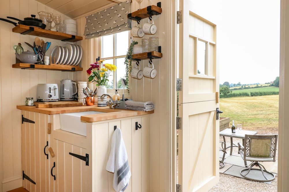 High Grounds Shepherd's Hut - Repton