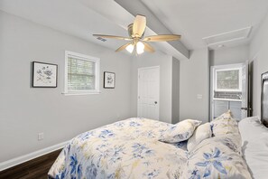 1 bedroom, desk, iron/ironing board, free WiFi