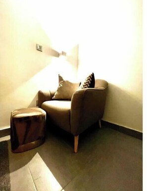 Interior - Stylish Studio Apartment in North Ridge (Accra)