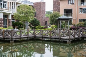 Unclassified image, 3 of 20, button - Yueming Xiaoyuan Hostel (Wuyishan)