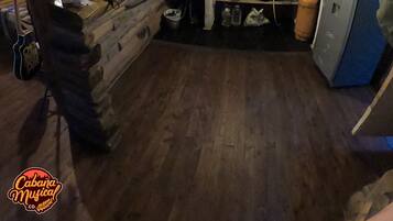 Dormitório compartilhado básico, várias camas | Cozinha privada | Cafeteira/chaleira