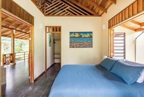 2 Schlafzimmer, Zimmersafe, kostenloses WLAN, Bettwäsche