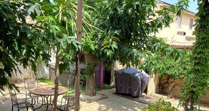 Charming house with gardens in a residential area