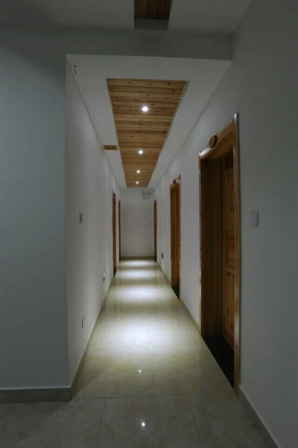 Interior - Huishu Renjia Chinese Inn (Wuyuan County Cultural Square Landscape Bridge) (Wuyuan)