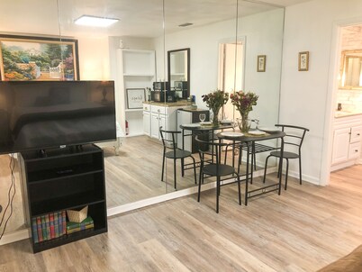 Charming Suite In The Heart Of Lakeland