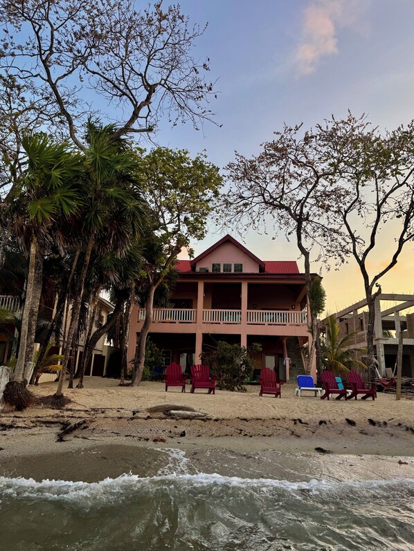 Exterior - Habaru House 31G (Hopkins)