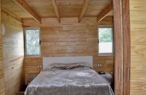 2 عدّة غرف نوم وملاءات أسرّة